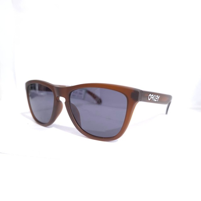 【OAKLEY Frog skin(A)カスタム】Prizmグレー　マットルートビア