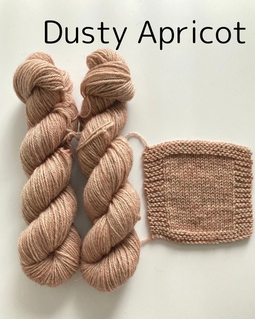 Dusty Apricot / Devon Naturals(DK)受注販売