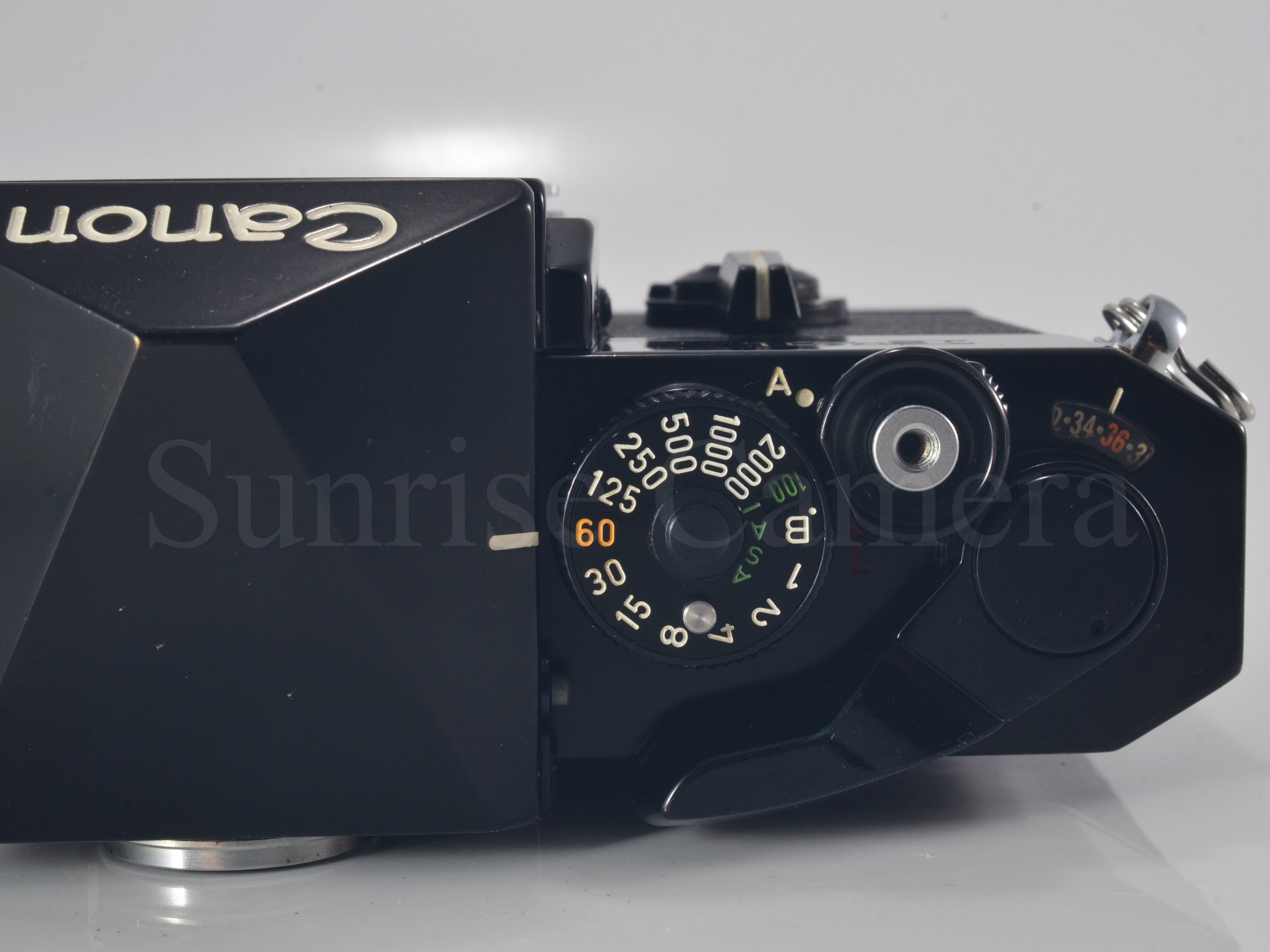 フィルムカメラ Canon F-1 キャノン New F-1 (AE)｜状態が良いものは買取価格もかなり高額