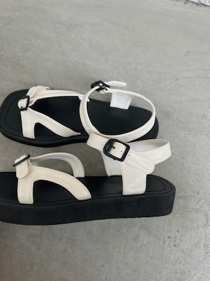 toe belt flat sole sandal