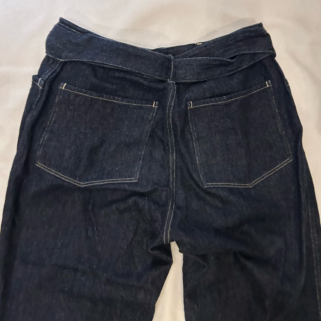 comoli コモリ 23SS ベルテッドデニム ブラック 2 COMOLI商品の状態 