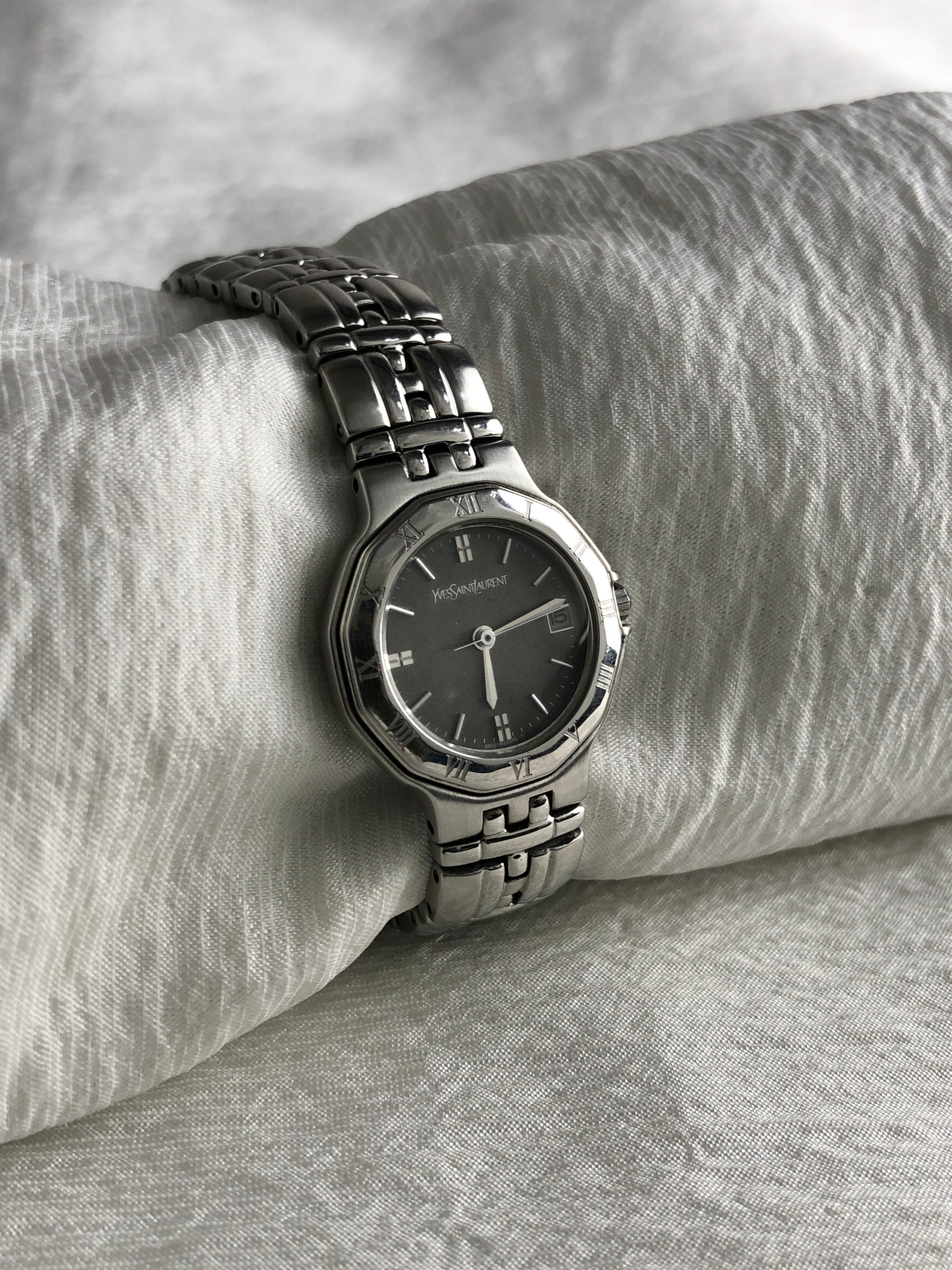 Yves Saint Laurent イヴ・サンローラン 腕時計 シルバー ステンレス