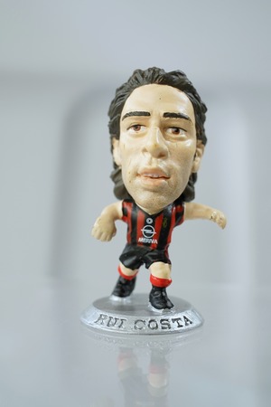 ルイ・コスタ (Rui Costa) ⭐️⭐️⭐️⭐️☆ Corinthian MicroStars “ACミラン” (コリンシアン マイクロスターズ ACミラン) シルバー台座 サッカーフィギュア No.10 Silver Base (2003年刻印/Collector No. MC1840) Limited Edition Soccer Figure 約5cm