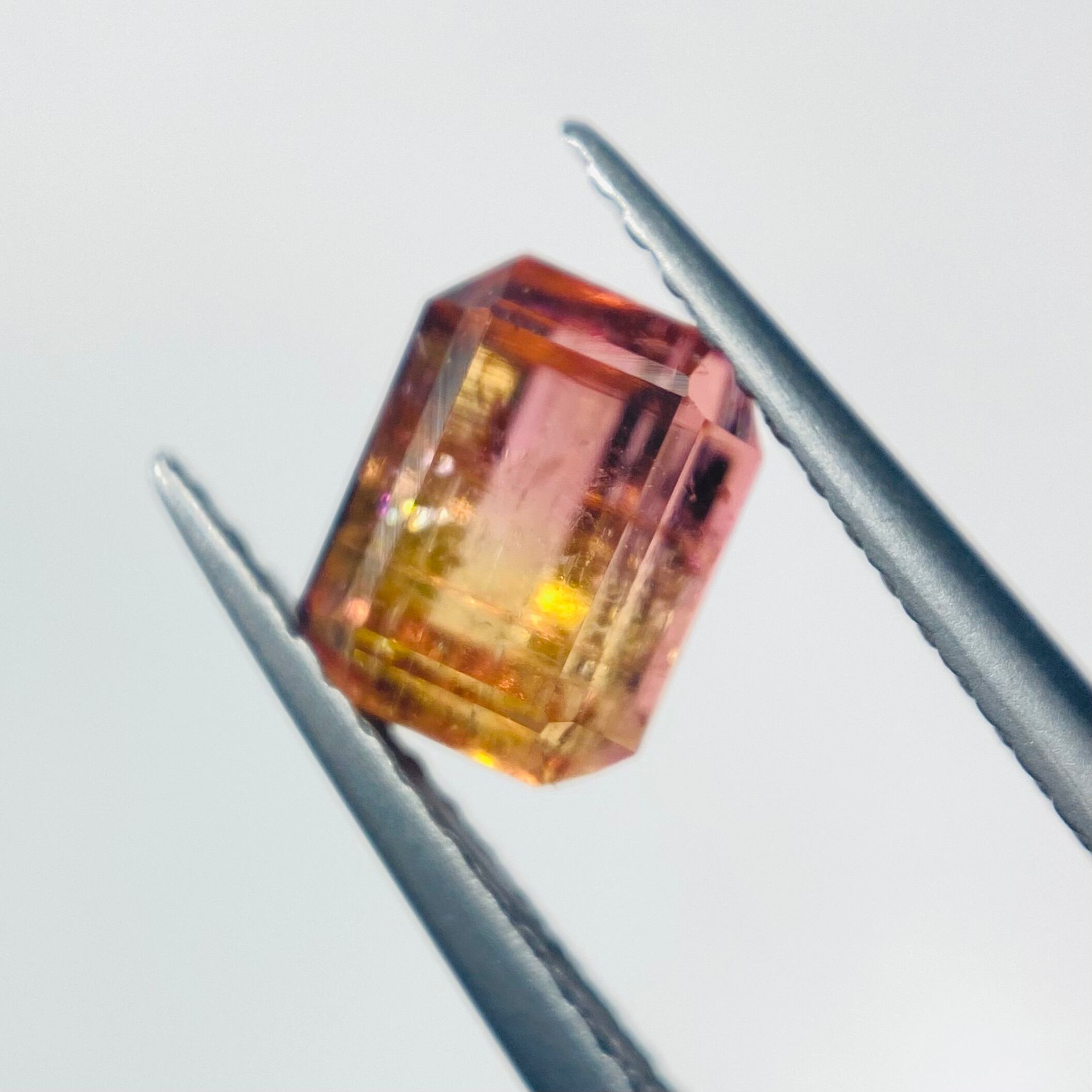 秋の木漏れ日 バイカラートルマリン