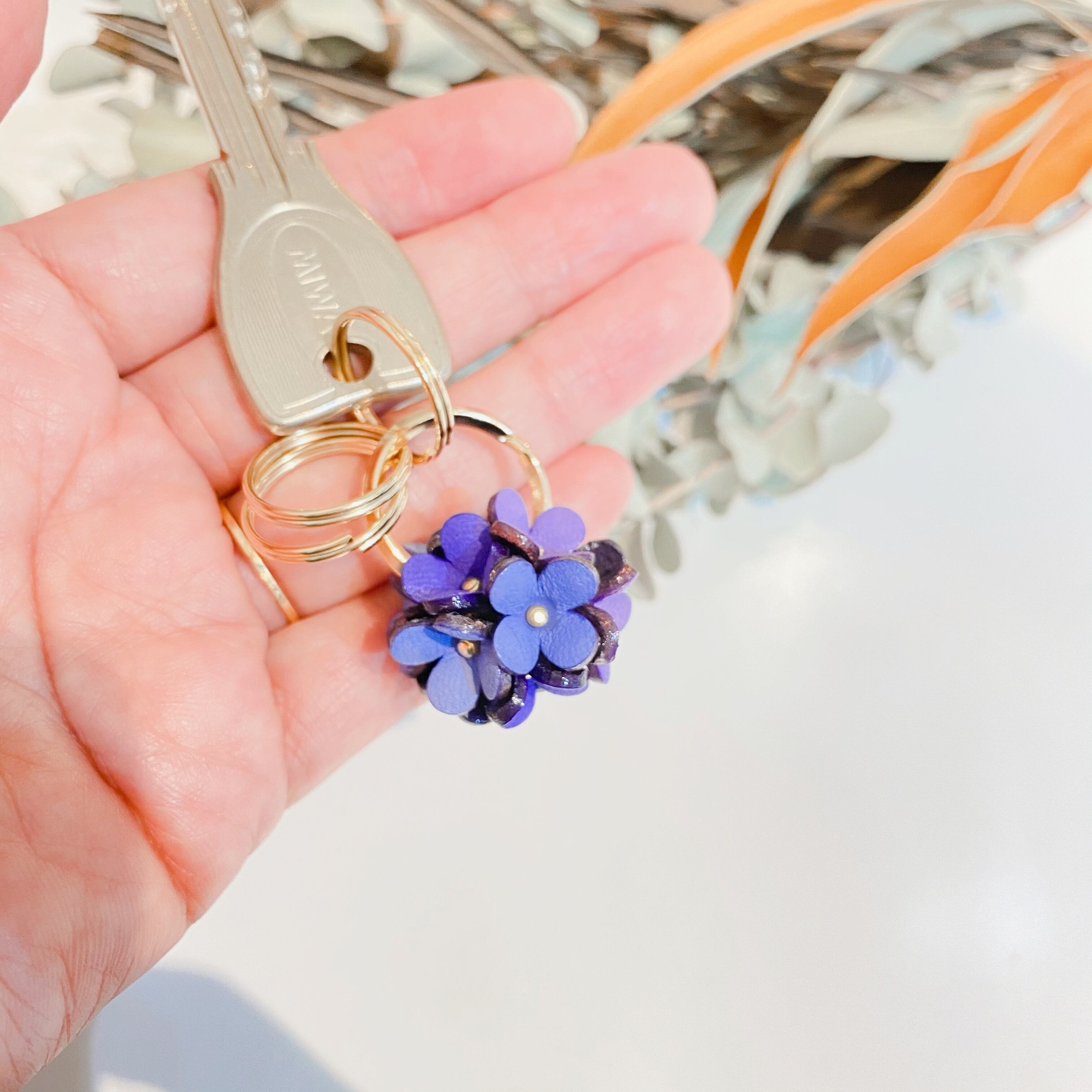 人気商品】カランコエ花のキーホルダー(花色パープルカラー