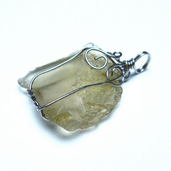 リビアングラス ペンダント 一点物 メール便可 [M便 1/20] 112-13588