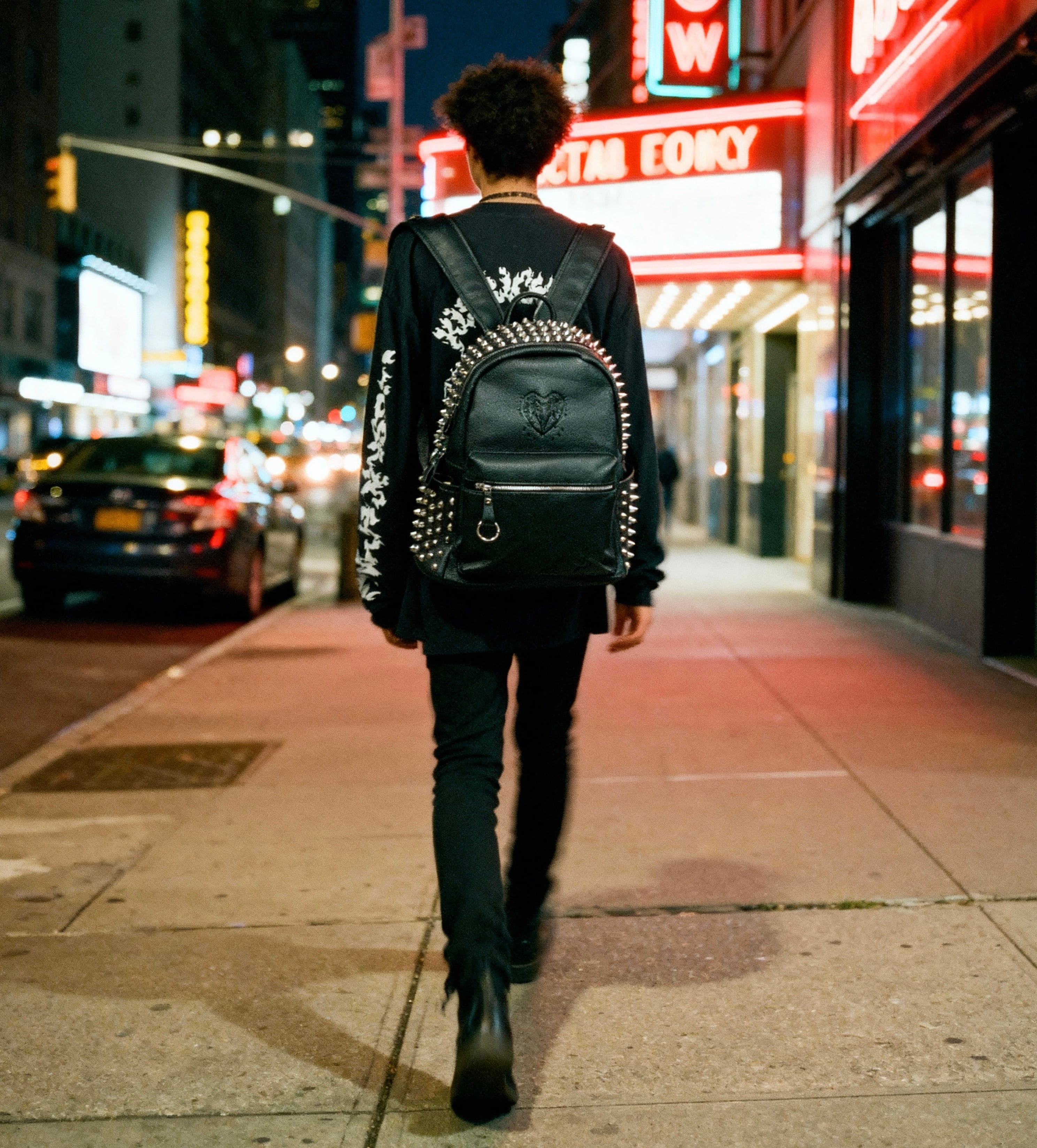 KRY スタッズリュック「BACKPACK .Heart 」ブラック×ブラック 代引き不可「BACKPACK .Heart」 | KRY clothing