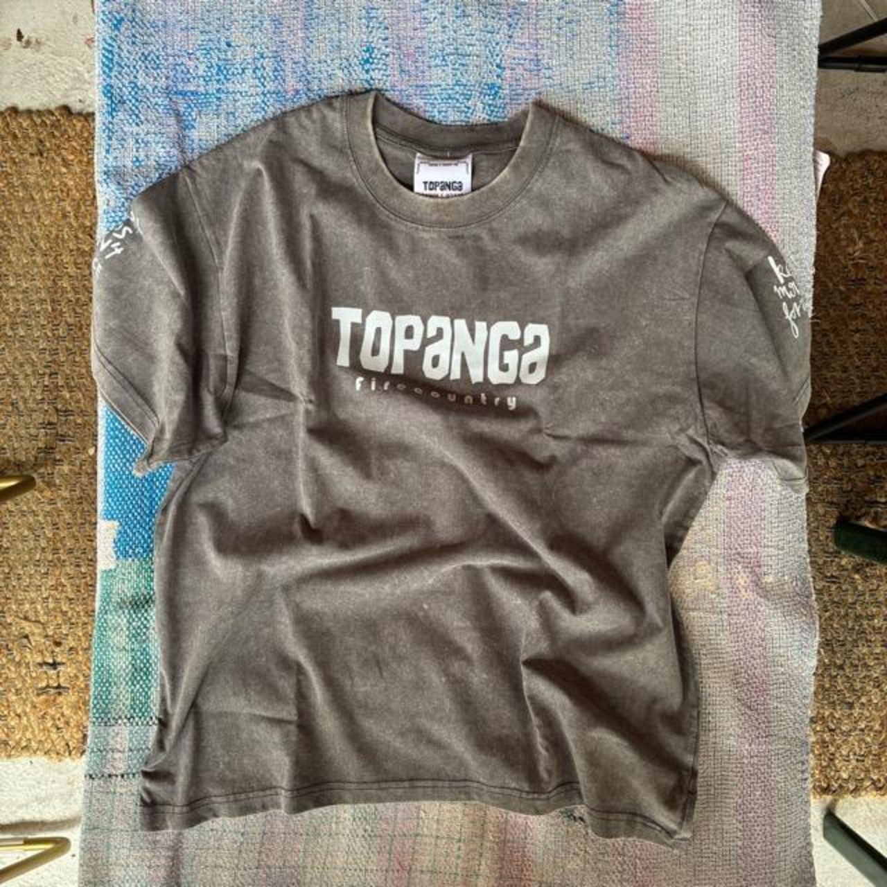 TOPANGA Lady's TOPANGA FIRECOUNTRY Pigment dyed T-shirt Magic is something you make Gray 　ピグメントダイ半袖Tシャツ　マジックイズ　グレー　
