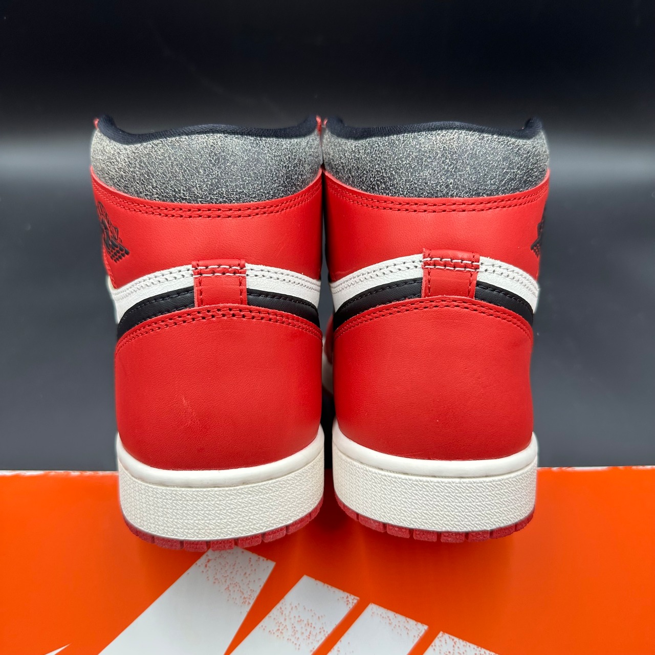 AIR JORDAN 1 HIGH OG CHICAGO LOST & FOUND DZ5485-612