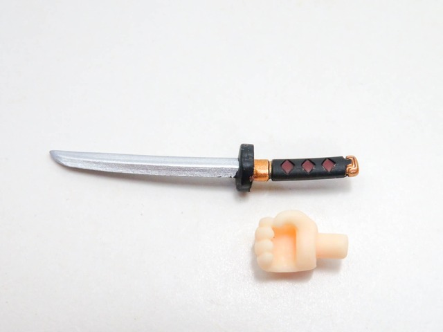 再入荷（A－ランク）【1007】 鯰尾藤四郎 小物パーツ 刀　ねんどろいど