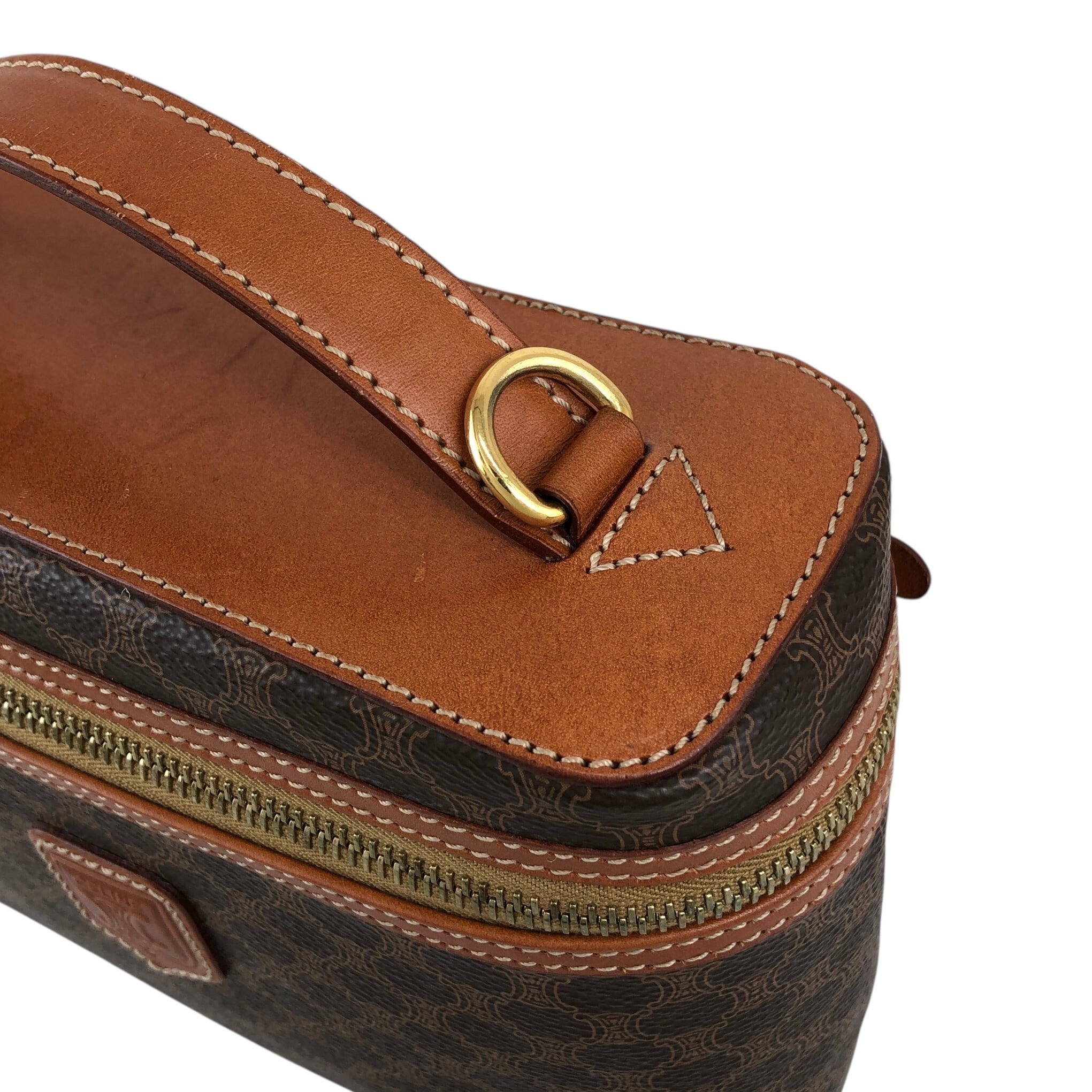 セリーヌ　　バニティ　2way ショルダーバッグ　マカダム　ブラウン CELINE マカダム柄ブラゾン刻印バニティ2WAYバッグ