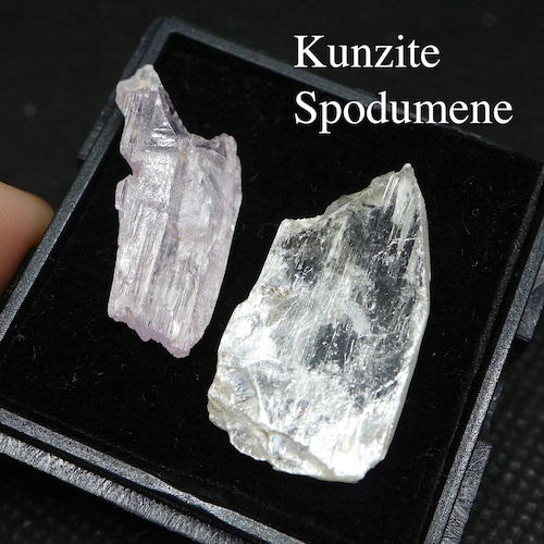 ※SALE※ カリフォルニア産 クンツァイト ケース 自主採掘 リシア輝石  KZ043 鉱物　天然石 原石