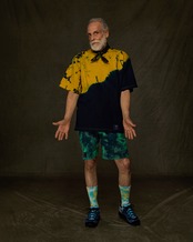 黒染めタイダイ刺繍Tシャツ 墨汁