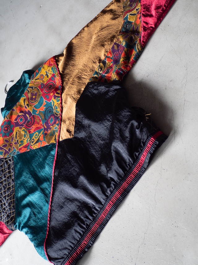 "CASUAL ISLE" 1990s Pattern blocks bomber jacket