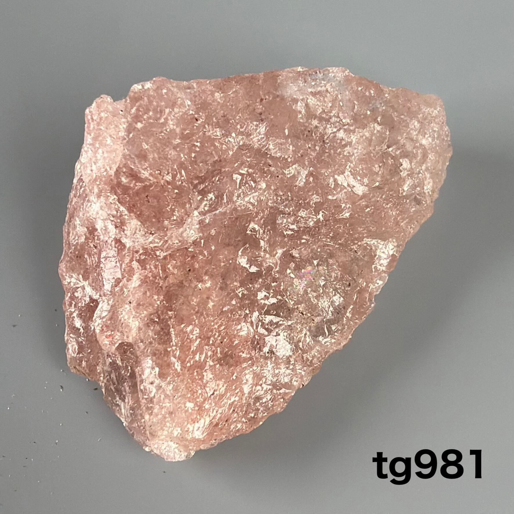 ガネーシュヒマール産 ヒマラヤ水晶 39ミリ 原石ポイント tg884