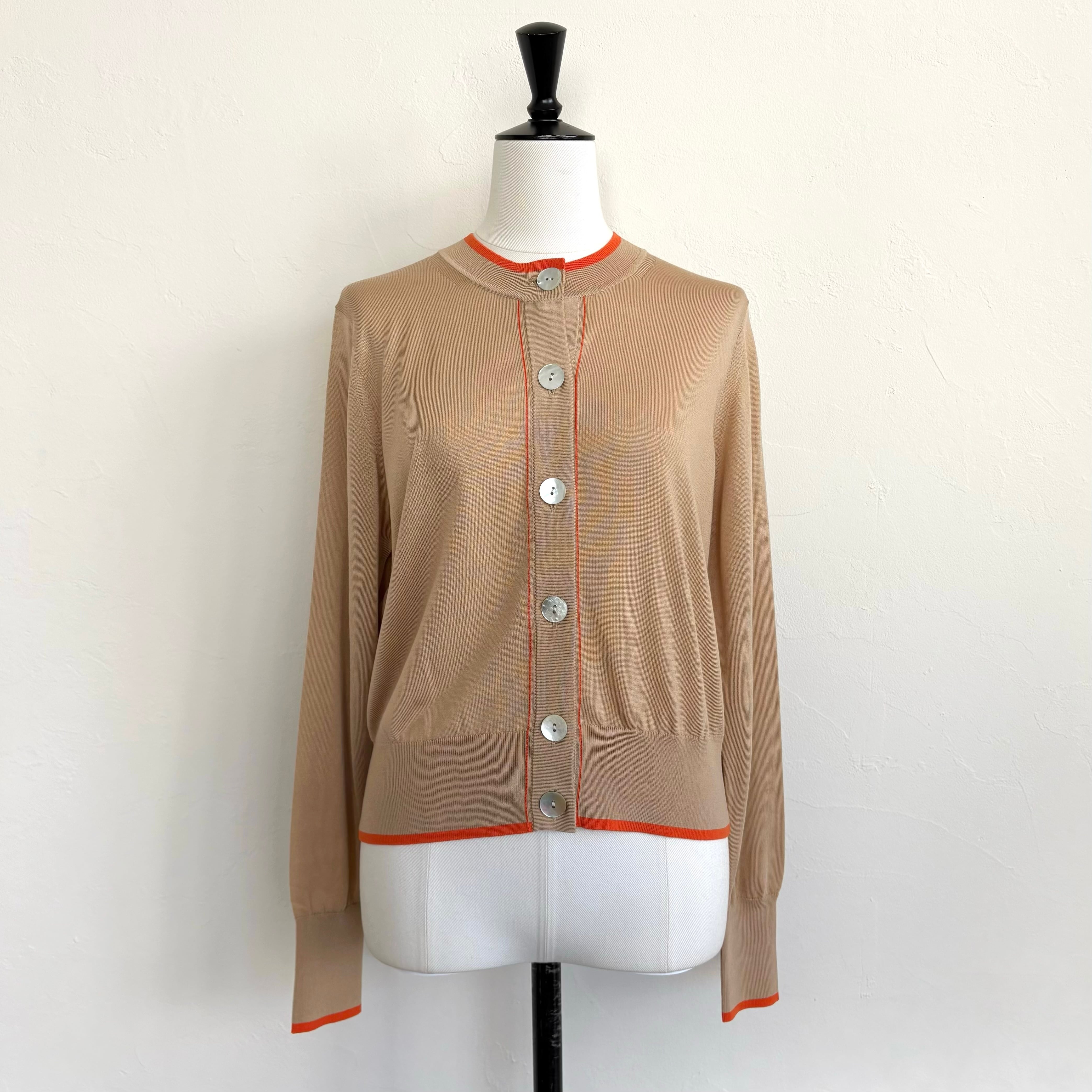 Double Standard Clothing Sov.×akko3839 ボタンアレンジニットケープ