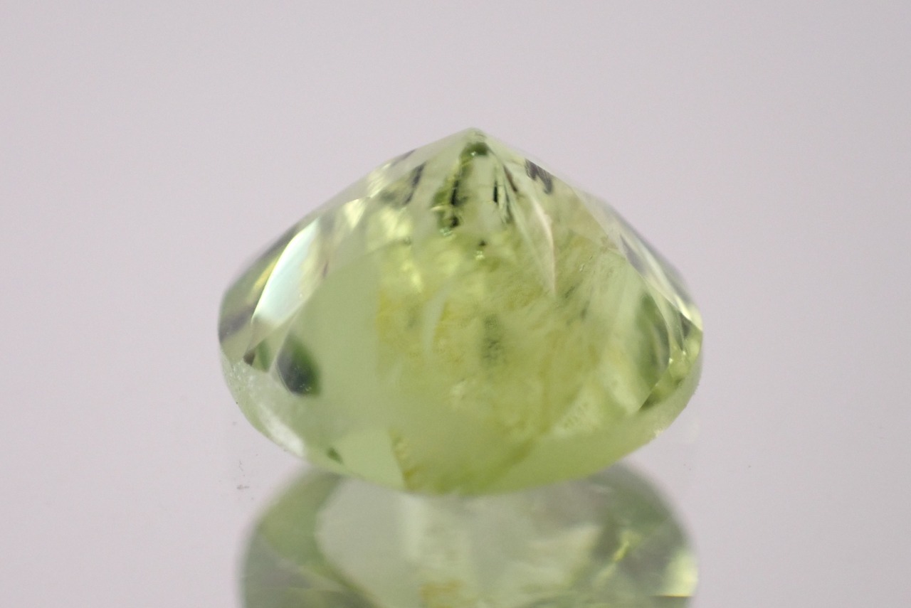 ペリドット　1.31ct　[C9‐109]