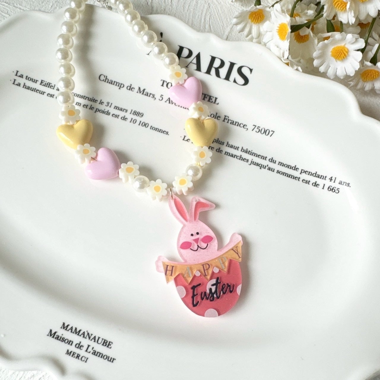 お花いっぱいイースターうさちゃんネックレス