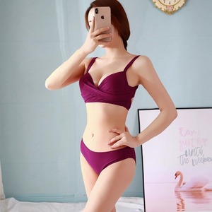 水着 ビキニ レディース 三角ビキニ セパレート パッド付き ノースリーブ バックシャン 伸縮性 セット ツーピース 上下セット かわいい 大人可愛い きれいめ シンプル カジュアル ナチュラル 華やか 大人っぽい おしゃれ お洒落 レトロ ラブリー セクシー トレンド ベーシック フェミニン ヘルシー 無地 リゾート 旅行 温泉 プール 夏 海 10代 20代 30代 40代 スタイルアップ 韓国 高見え 格上げ プチプラ モテ 背中見せ こなれ感 大きい M L XL ブラック 黒 ワインレッド