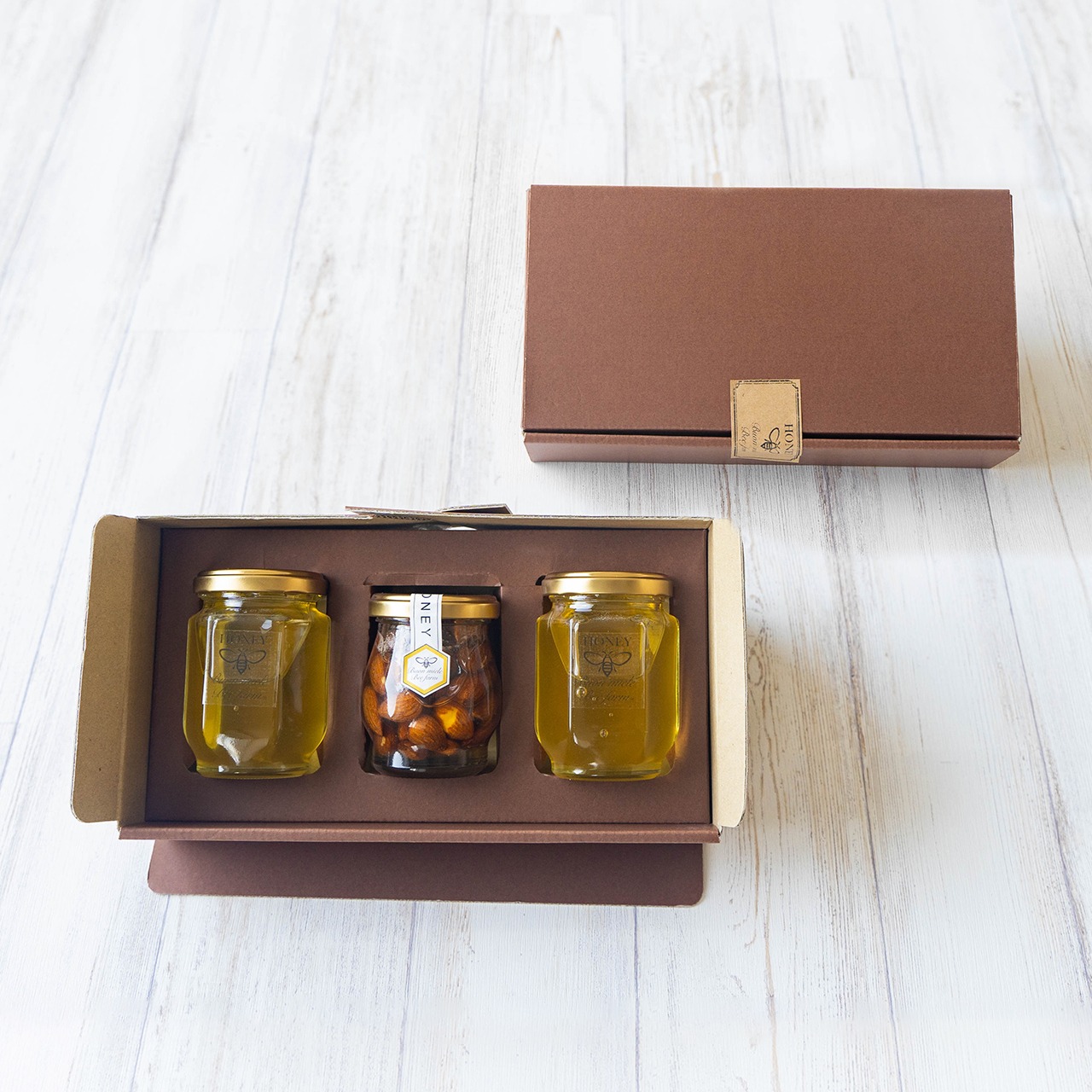 ★限定価格！母の日ギフト【送料込】♥宮崎産春のはちみつ2種＋アーモンドのはちみつ漬けギフトセット "Gift set 2 kinds of Miyazaki honey and Almond soaked in Miyazaki honey, delivery fee Incld..