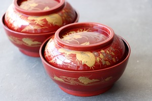 赤摺 内黒塗 鶉桔梗蒔絵 蓋椀/Lacquered soup bowl