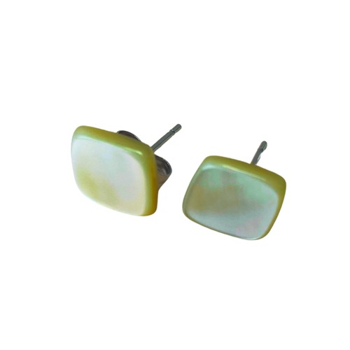 ピアス（四角）