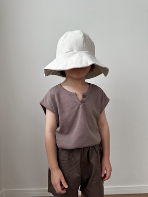 2108 button tops / HUGBEBE