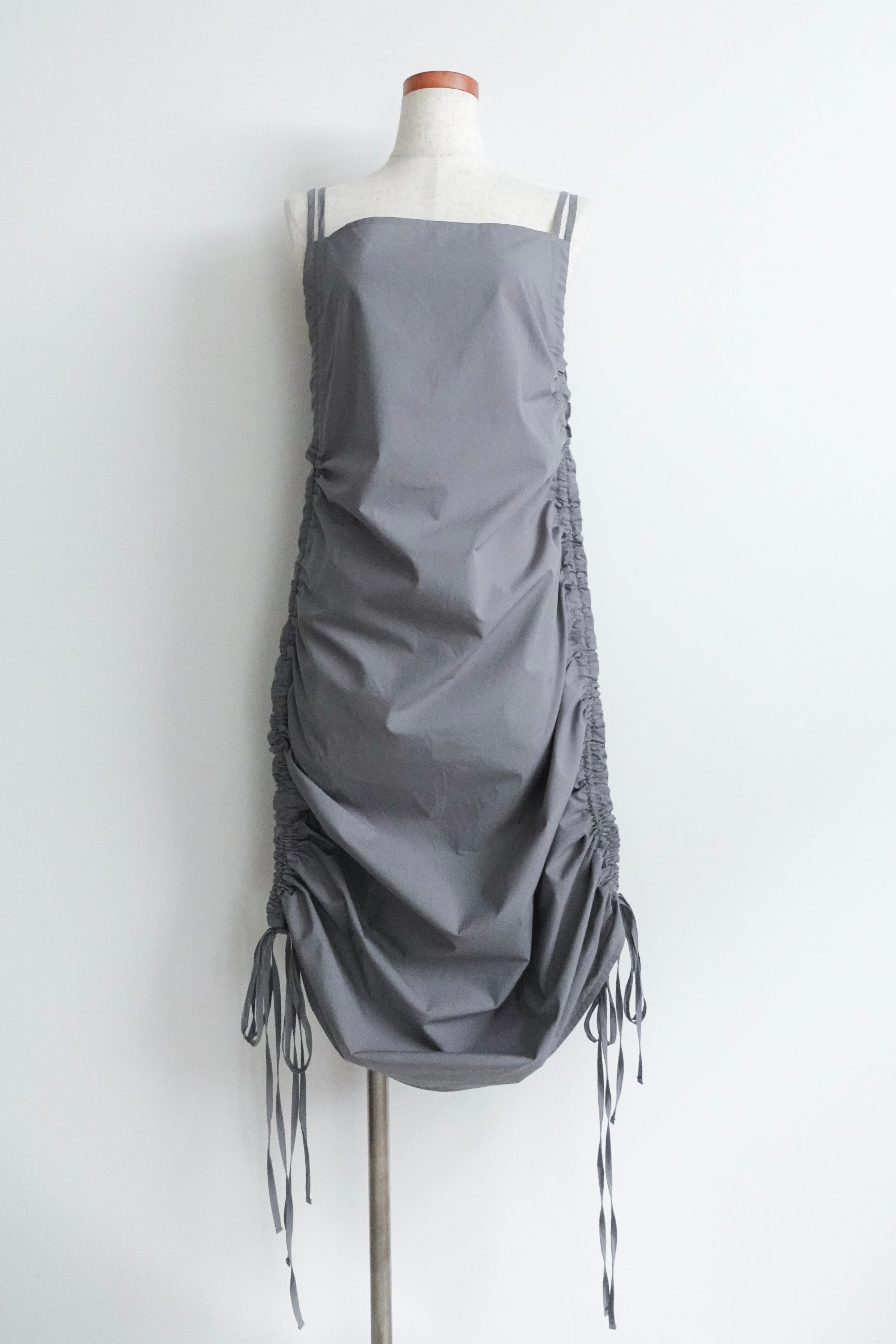 BASERANGE】PICTORIAL STRAP DRESS | TOLMA.