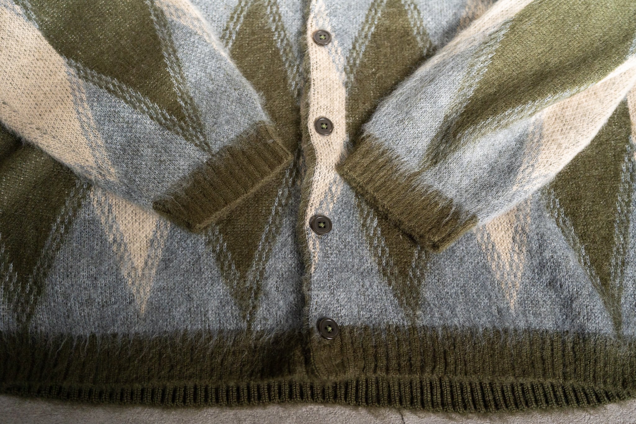 TOWN CRAFT】Vintage Pattern Shaggy Cardigan 