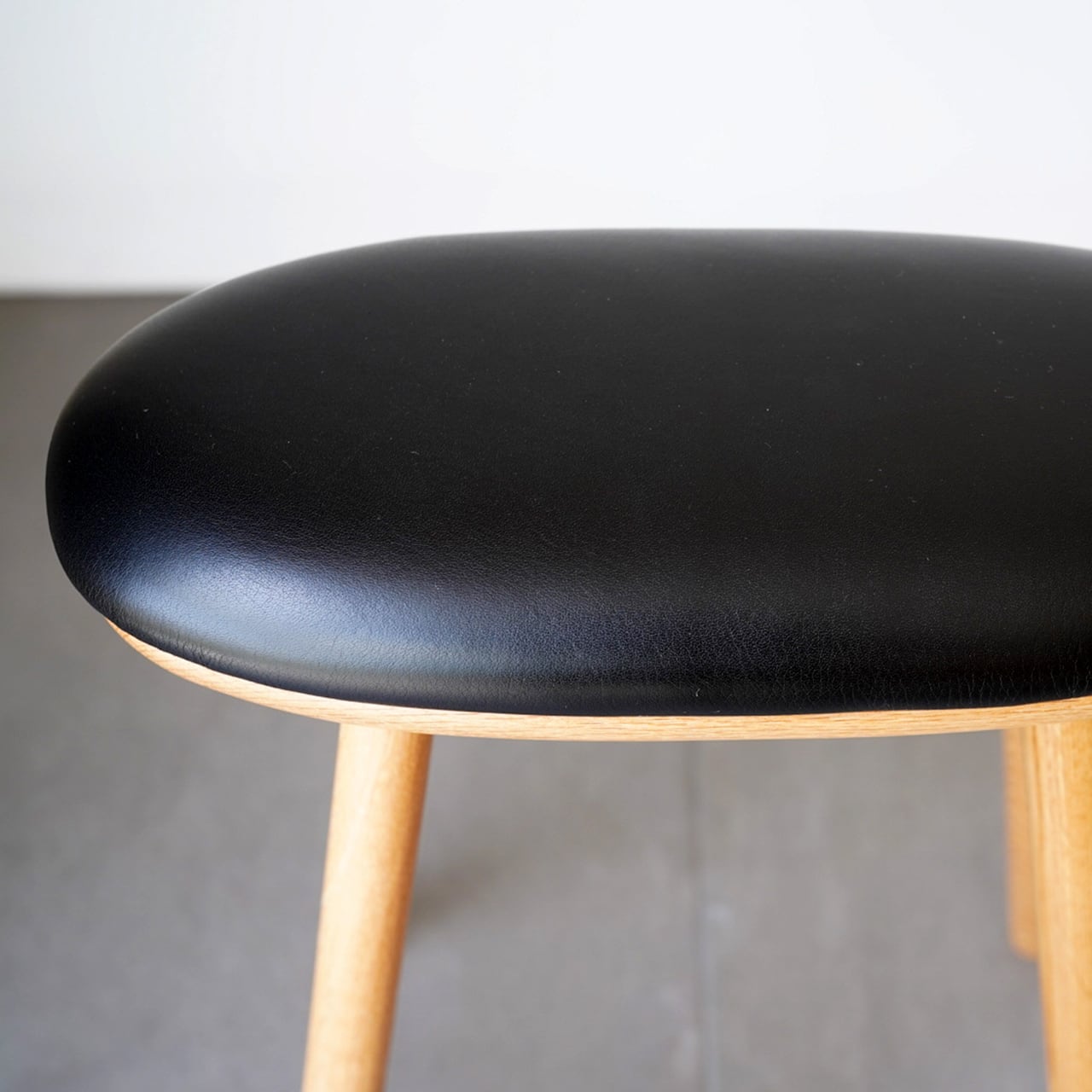 HOLM230 amba stool H58cm | くらしと家具 HOLM230