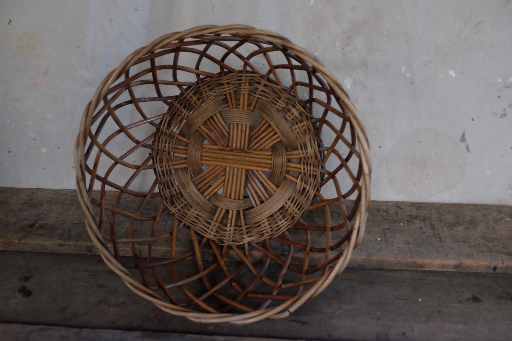 昔懐かしい銭湯の籠 脱衣籠 古道具 | pienikota 古道具 antique