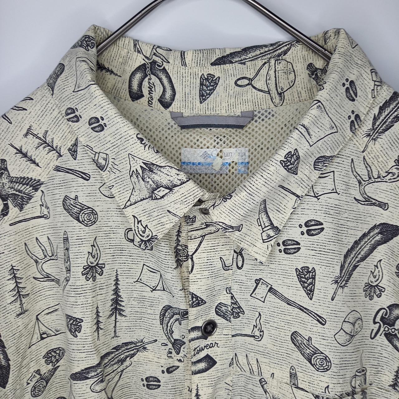 コロンビア　半袖　総柄シャツ　メタルボタン　ベージュ