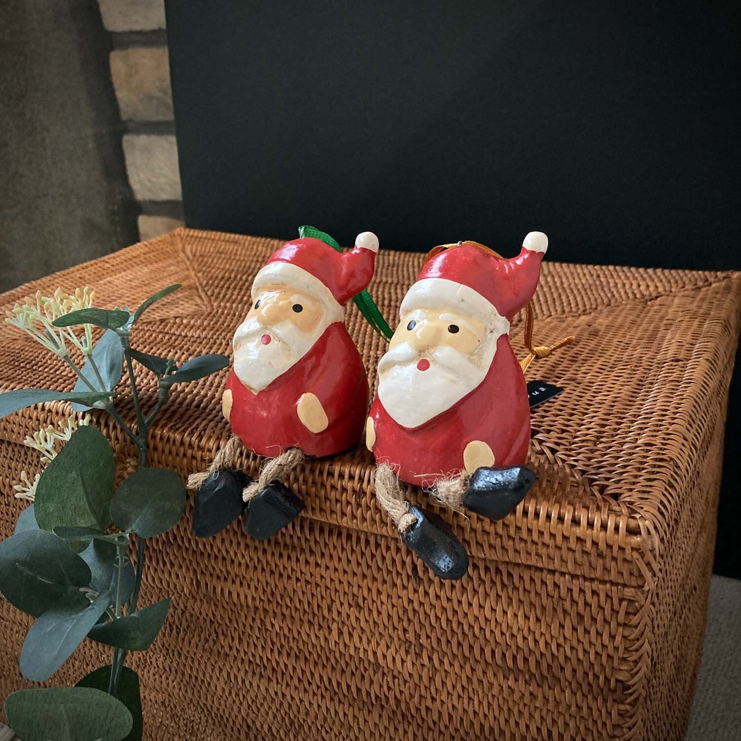 再入荷〉足ぶらぶらサンタのオーナメント | Dua-アクセサリーパーツ