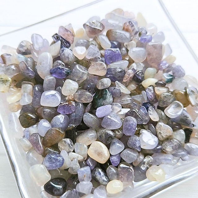 アイオライト (30g) 菫青石 コーディエライト 天然石さざれ石 穴無しチップ