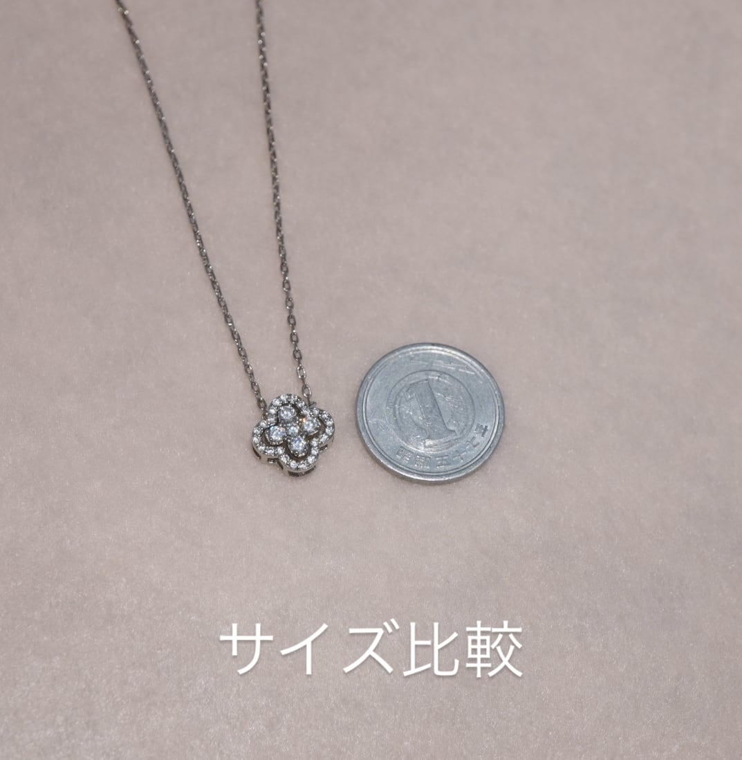 mini clover flower necklace [255] | SASSY ANGEL