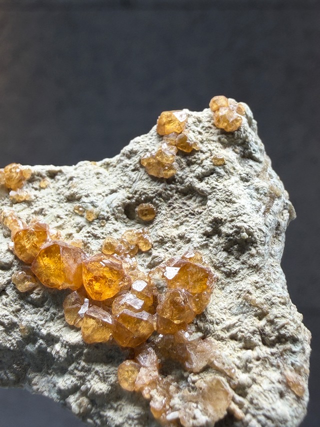 グロッシュラーガーネット var.ヘソナイト【ML-0145】パキスタン