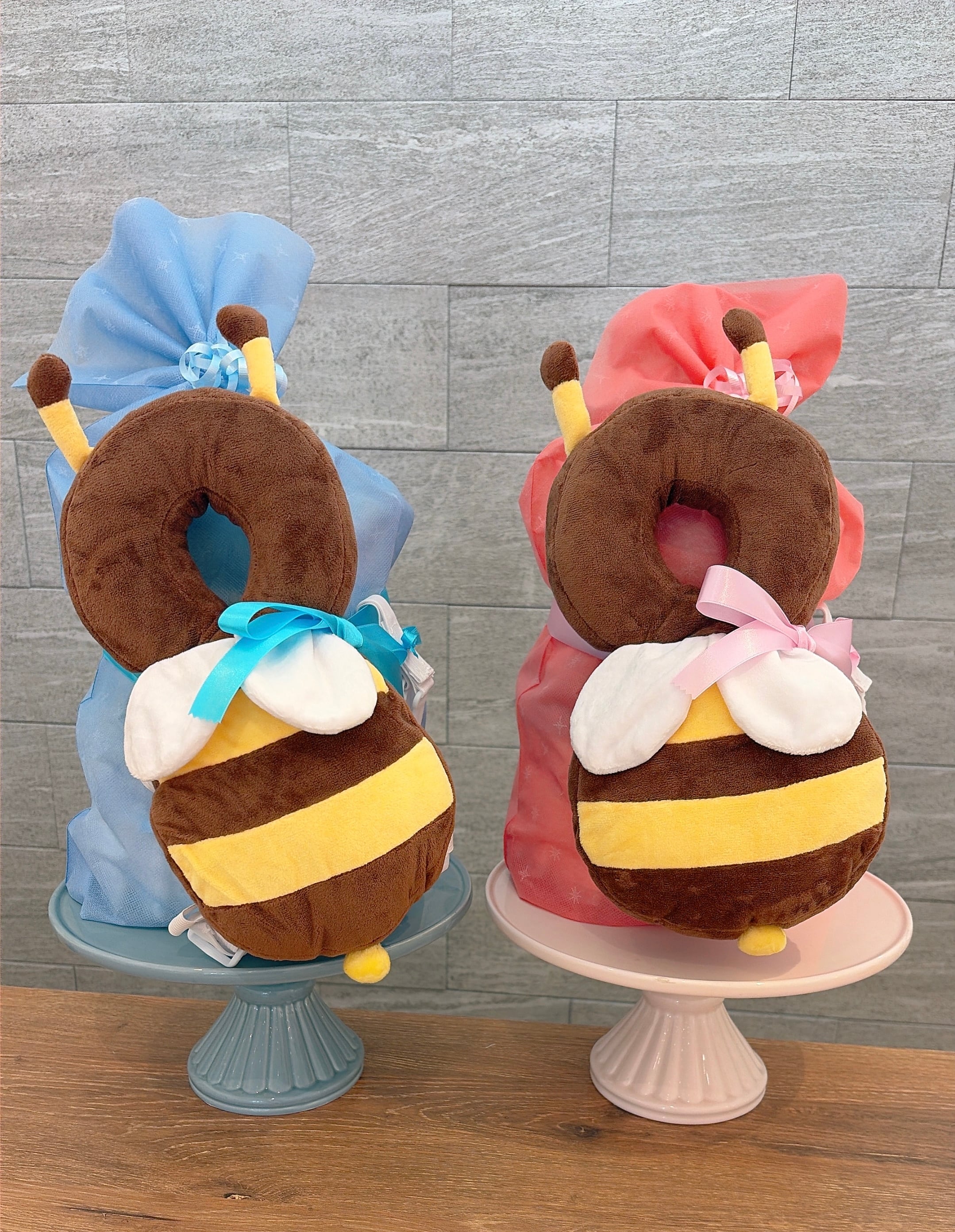 【送料無料】出産祝いに!ミツバチのおむつケーキ