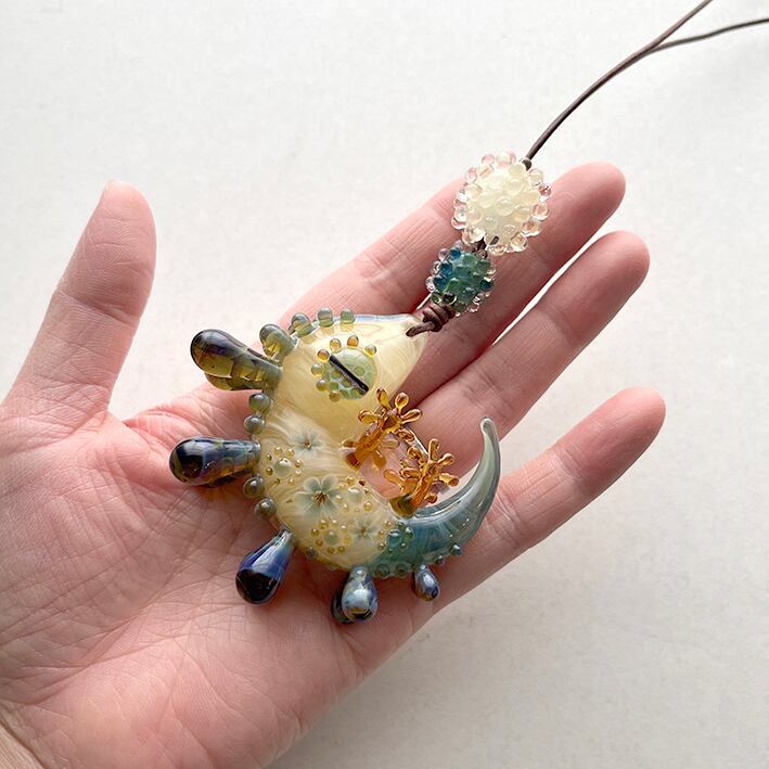 carry me　クレステッドゲッコー