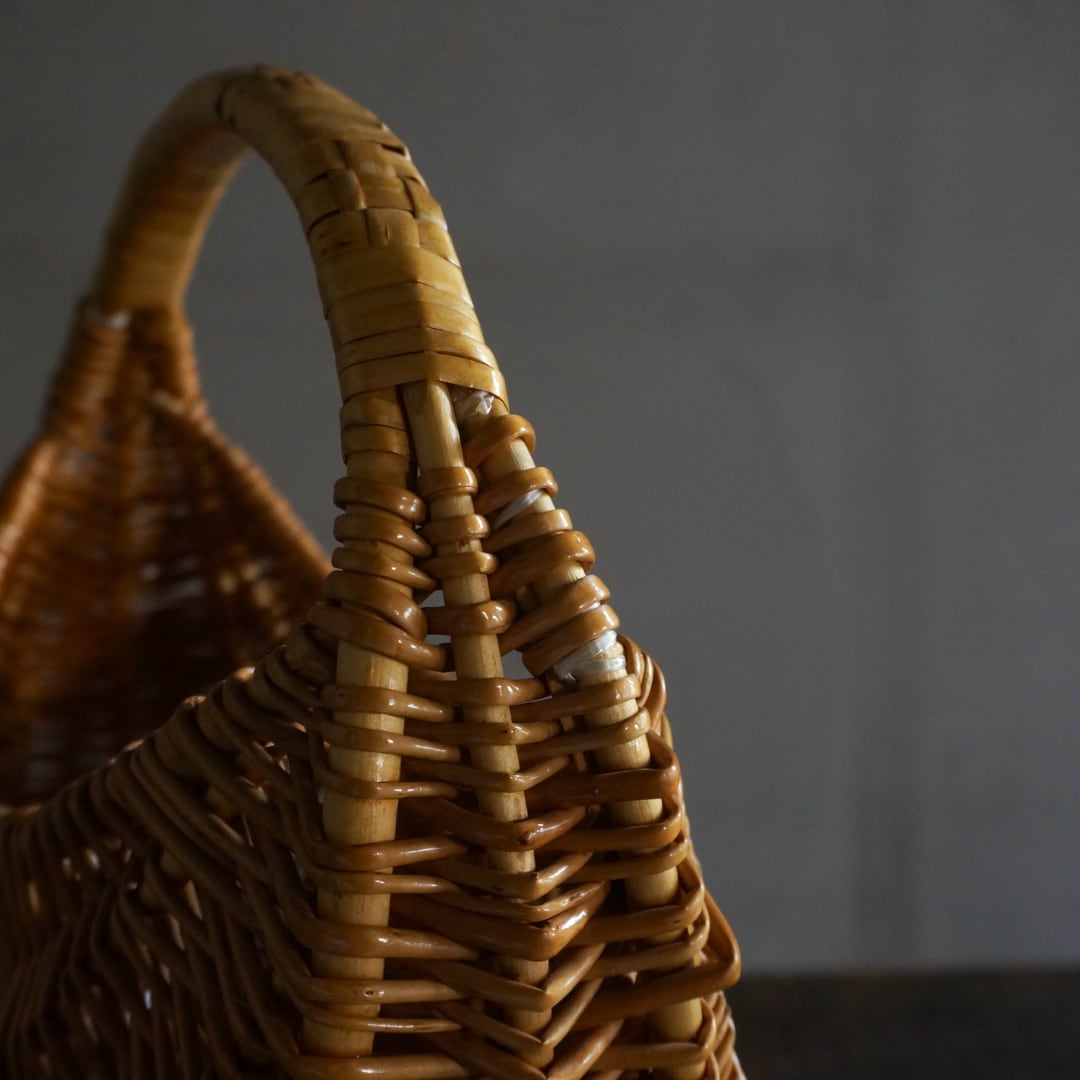 古いフランスのパニエ