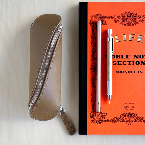 曲線美のペンケース"panis"グレージュ [受注製作品]