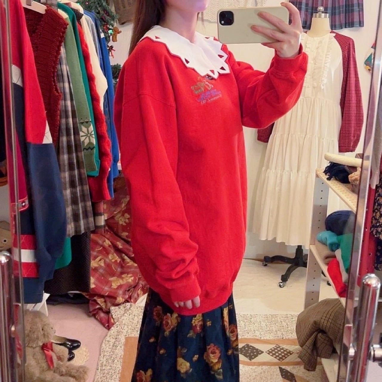 red heavy weight sweat