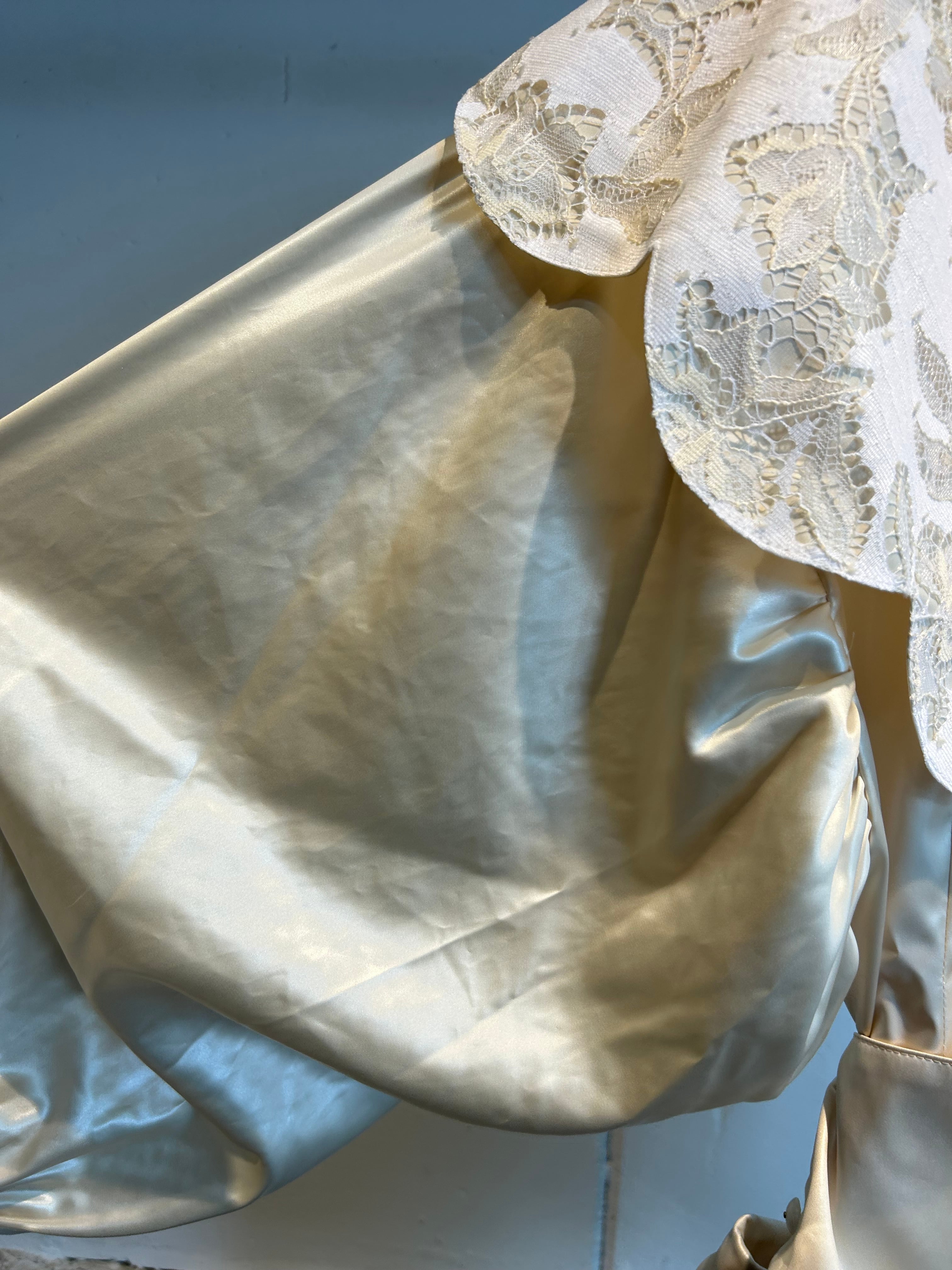 DECOdepuis1985 lace collar belt shirts | AAR