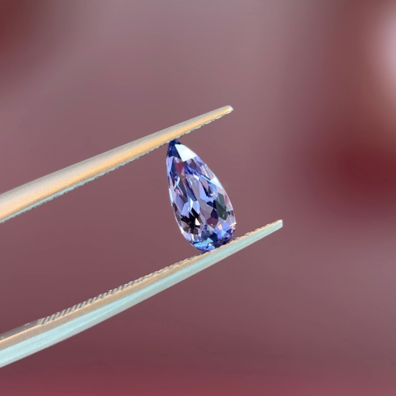 コバルトスピネル 9.3x4.4mm, 0.92ct, ベトナム産