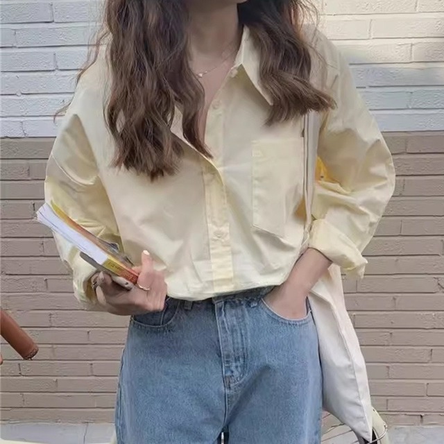 レディース トップス ブラウス 羽織り ゆったり オーバーサイズ ミディアム丈 チュニック丈 長袖 ドロップショルダー 襟付き 角襟 前開き ボタン きれいめ シンプル カジュアル 上品 おしゃれ こなれ感 ベーシック 無地 春 夏 秋 冬 オールシーズン ロングシーズン ママ 女の子 OL 通勤 学生 学校 通学 デート お出かけ 公園 女子会 休日 ショッピング お花見 カフェ 重ね着 韓国 オルチャン コーデ 体型カバー 普段使い 着回し レイヤード S M L XL 白 ホワイト 黄色 イエロー
