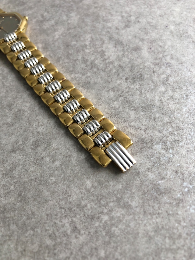 Christian Dior クリスチャン ディオール 腕時計 ゴールド CD オクタゴン ステンレススチール D48⁻133 クォーツ vintage ヴィンテージ オールド y8i88y