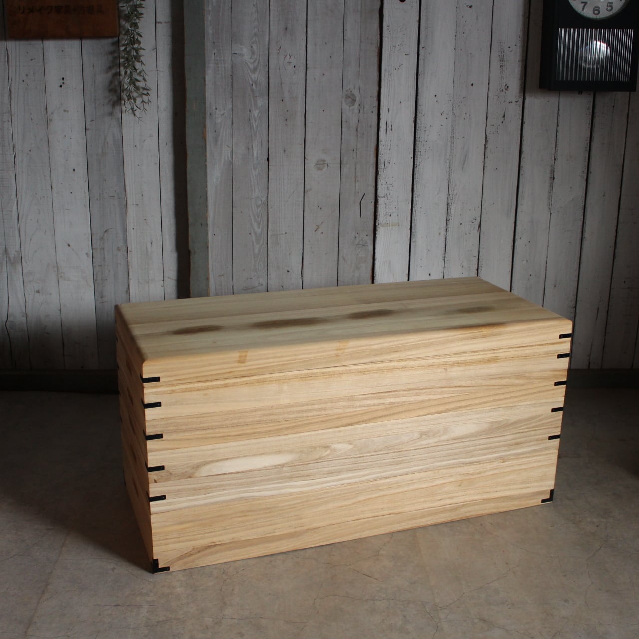 桐の衣装ケース 5段　着物　収納　木箱 タンス　古家具　古民家 桐の衣装ケース 5段 着物 収納 木箱 | denbee 古道具