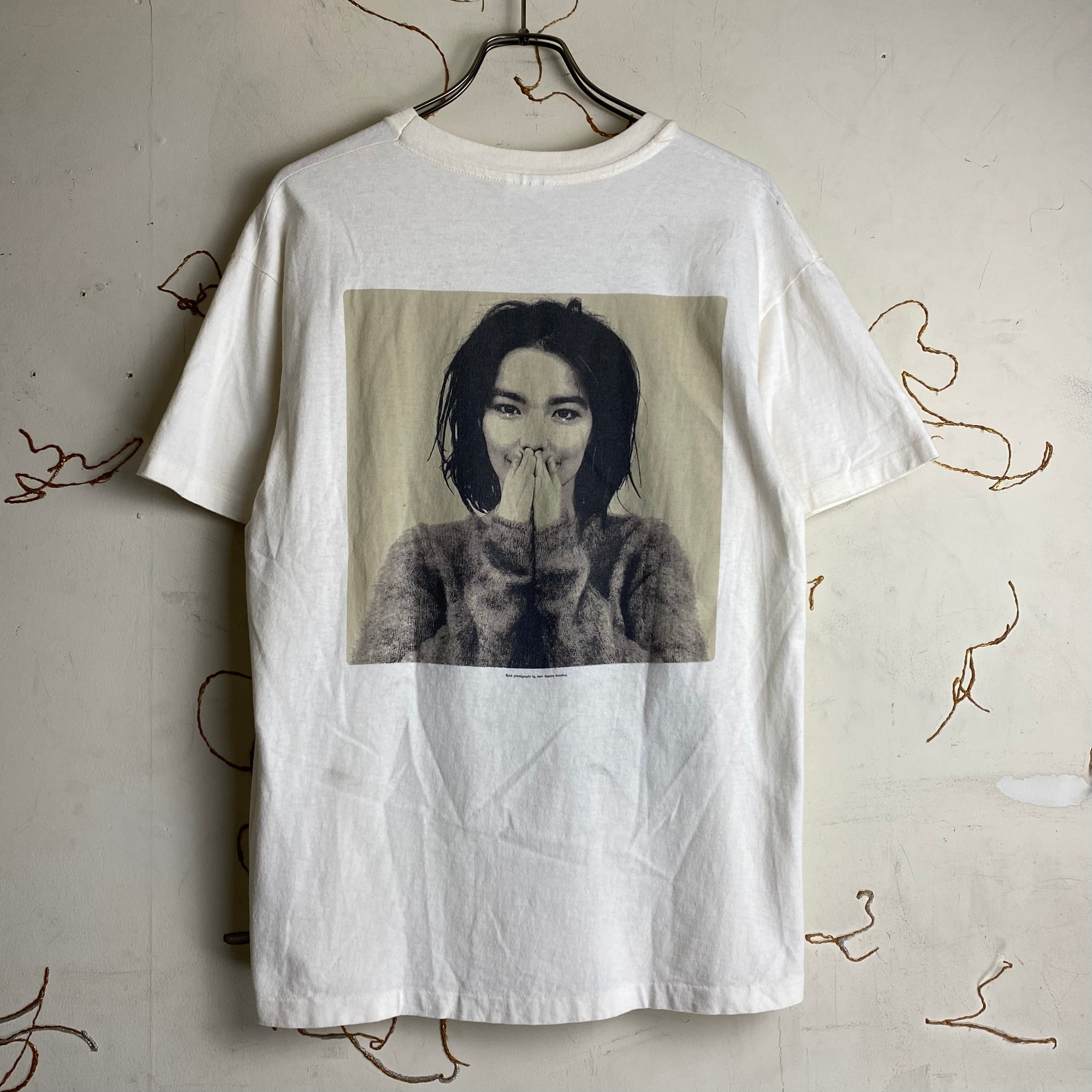 vintage 1993's BJORK music tee “Debut” | NOIR ONLINE