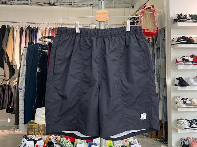 UNDEFEATED CLASSIC SWIM TRUNK SHORT BLACK MEDIUM 40421