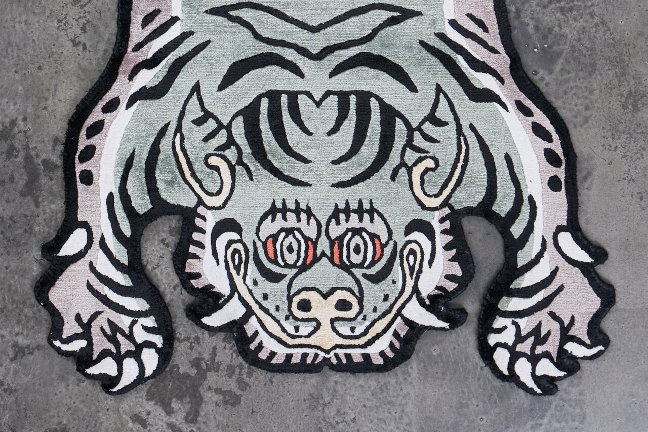 Tibetan Tiger Rug 《Sサイズ•シルク・オリジナル2・アラジングリーン