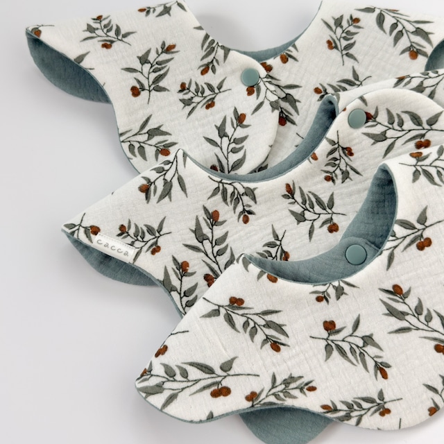 めだまやきスタイ（ olive ）/ ハンドメイド bib よだれかけ ビブ 韓国 韓国生地